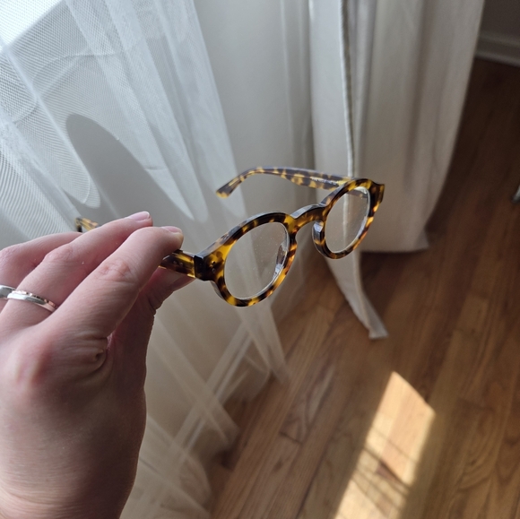 Tortoise shell blue light blocking computer glasses - Picture 2 of 5